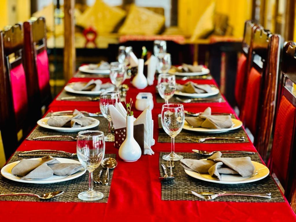 Silver Cloud Hotel Paro Extérieur photo